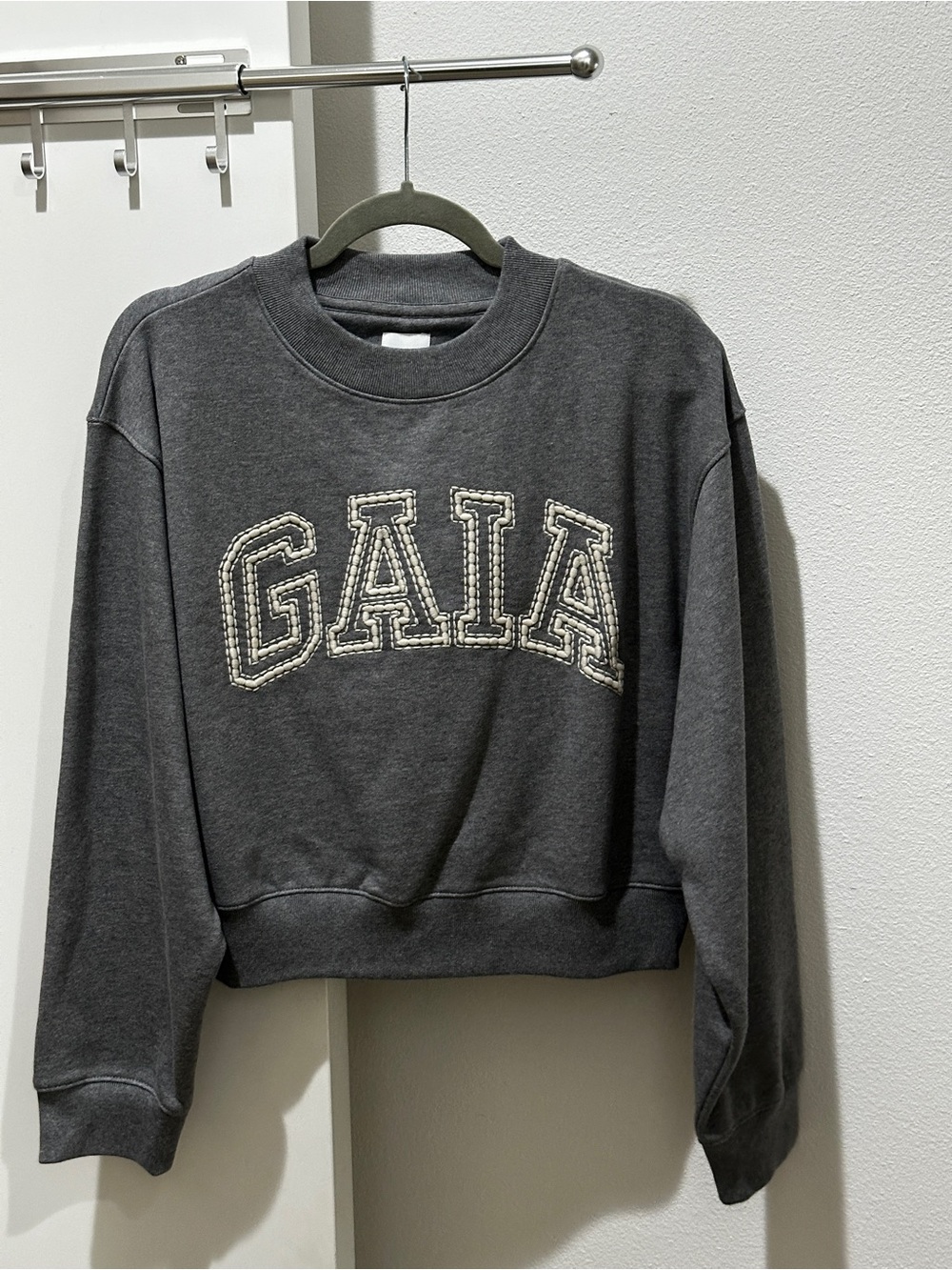 GAP x Cult Gaia Gray Cropped Logo Sweatshirt 🩶